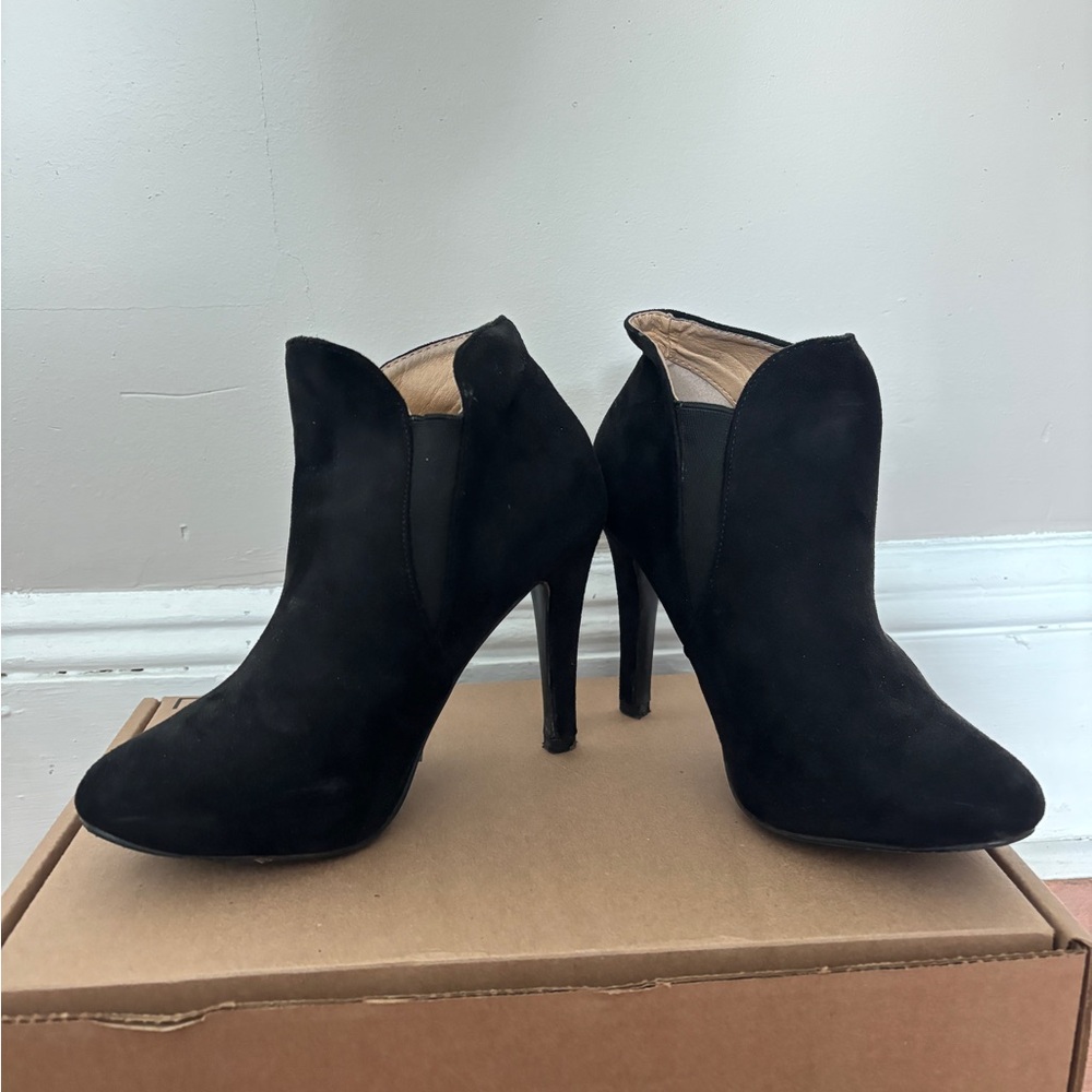 Black Suede Women's Ankle Boots